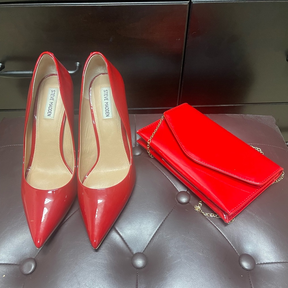 Best offer! Must go! Steve Madden Patent Leather Heels with Matching Clutch
